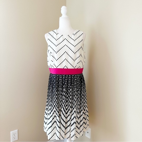 Eliza J Polka Dot Sleeveless Fit and Flare Dress - 14 - Picture 1 of 12